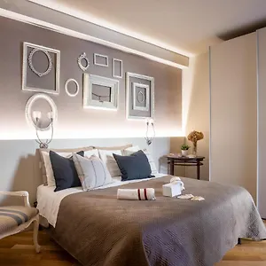 Elegant Location In - 2 Free Parking! Florencia